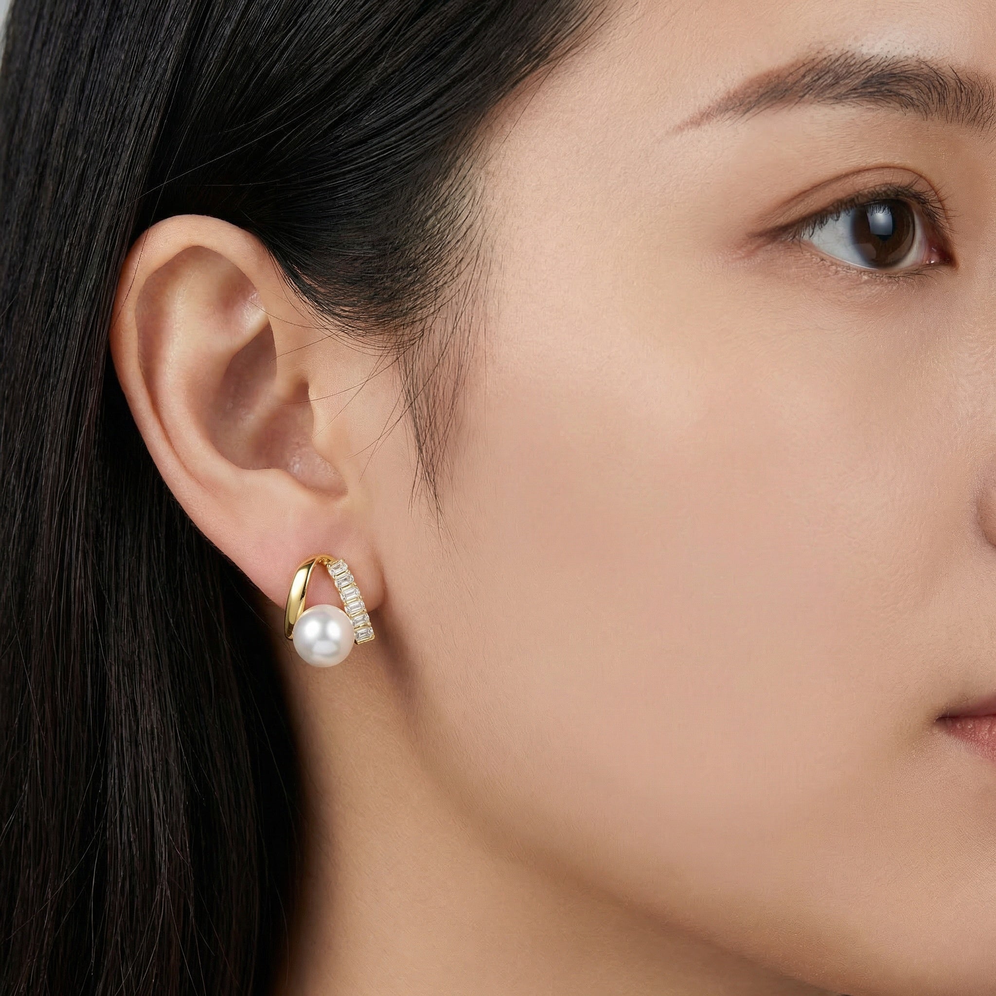 İnci Işıltı Küpe